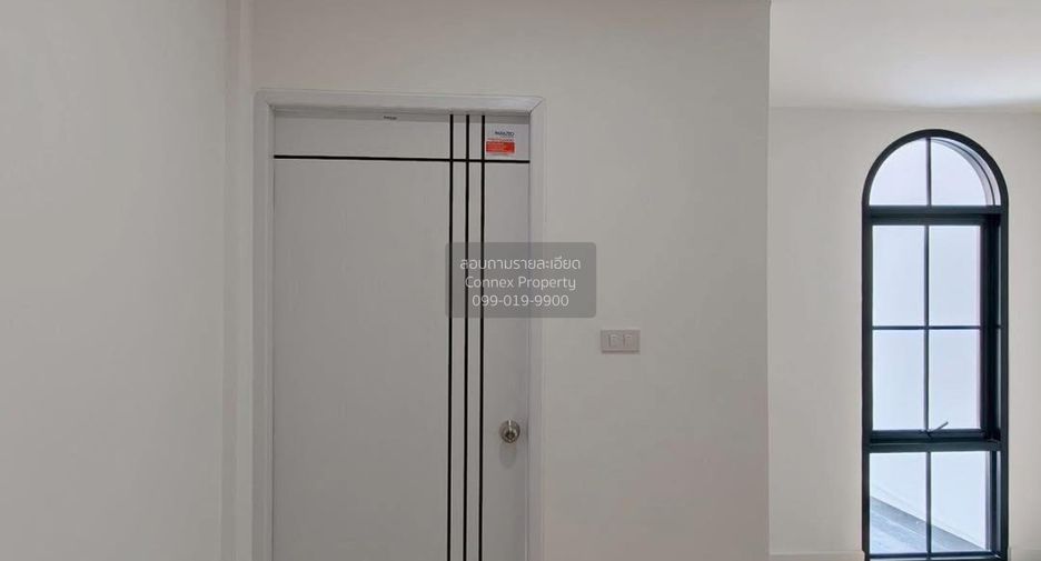 For sale 2 ベッドルーム townhouse in Min Buri, Bangkok