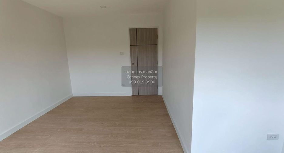 For sale 2 ベッドルーム townhouse in Min Buri, Bangkok