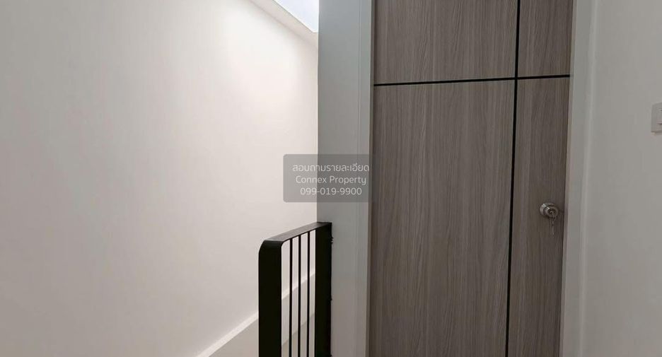 For sale 2 ベッドルーム townhouse in Min Buri, Bangkok