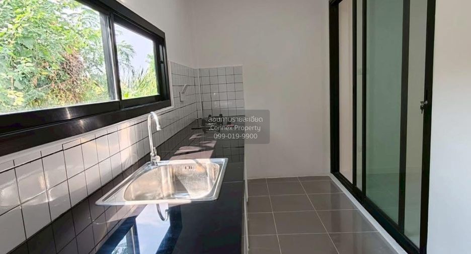For sale 2 ベッドルーム townhouse in Min Buri, Bangkok