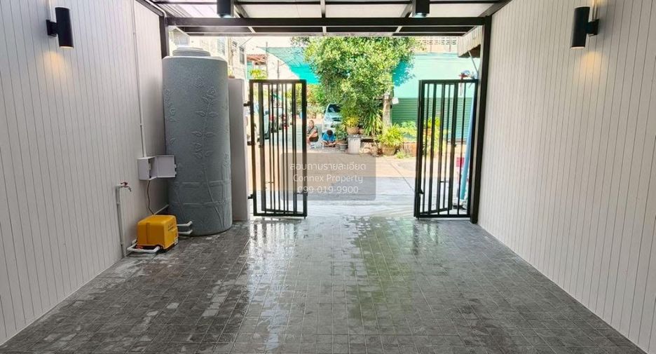 For sale 2 ベッドルーム townhouse in Min Buri, Bangkok