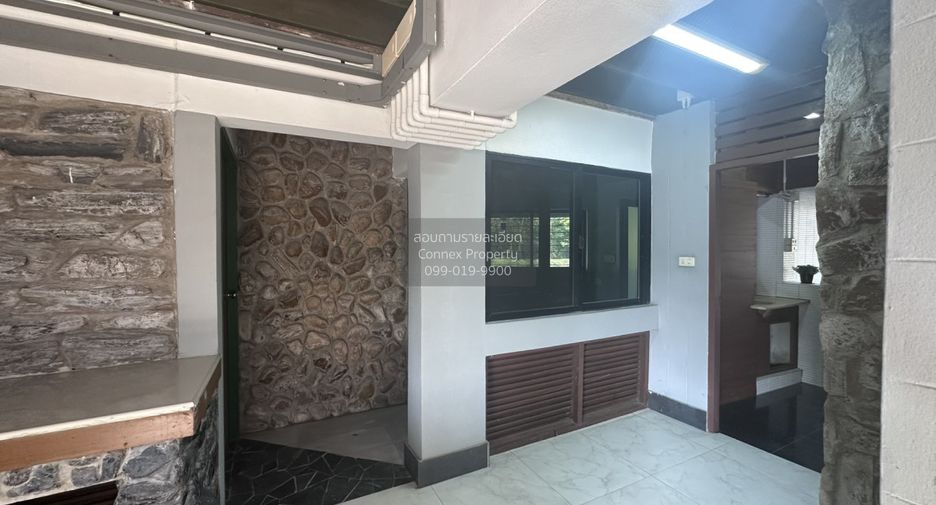For sale 3 bedrooms house in Thawi Watthana, Bangkok