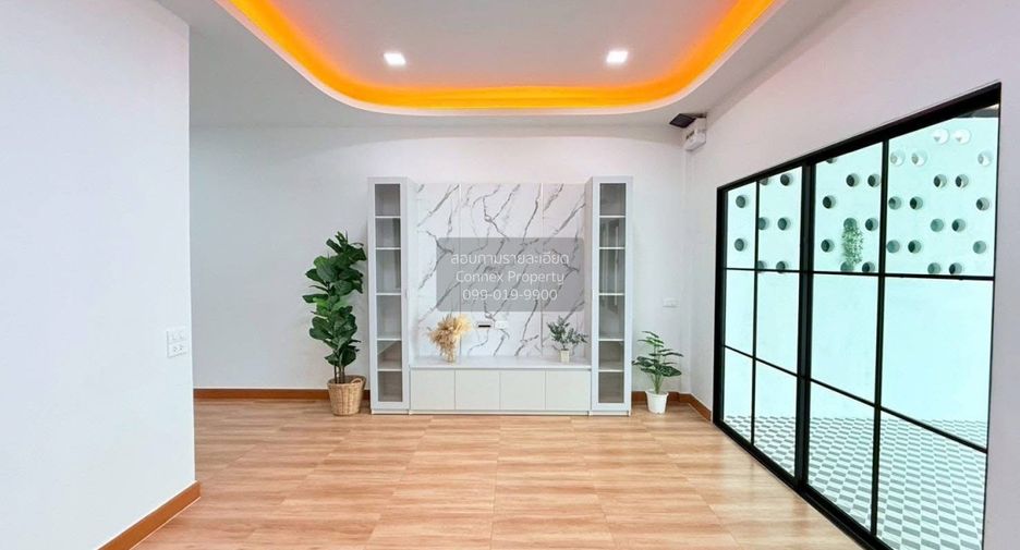 For sale 2 bedrooms townhouse in Khlong Sam Wa, Bangkok