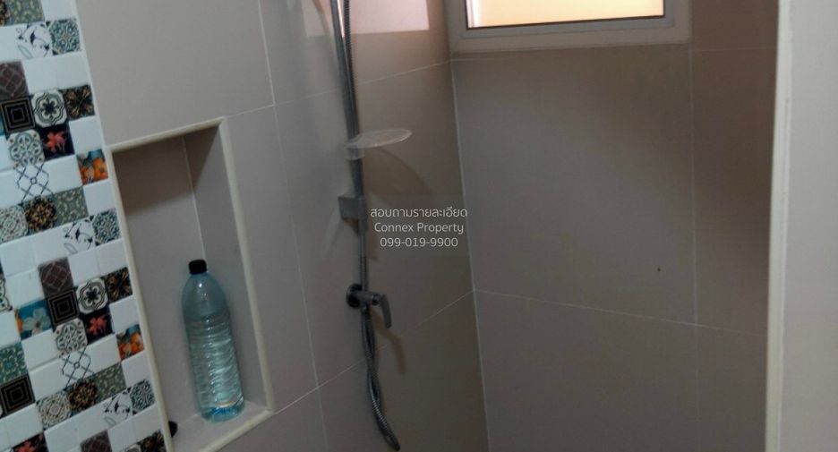 For sale 3 bedrooms townhouse in Mueang Samut Prakan, Samut Prakan