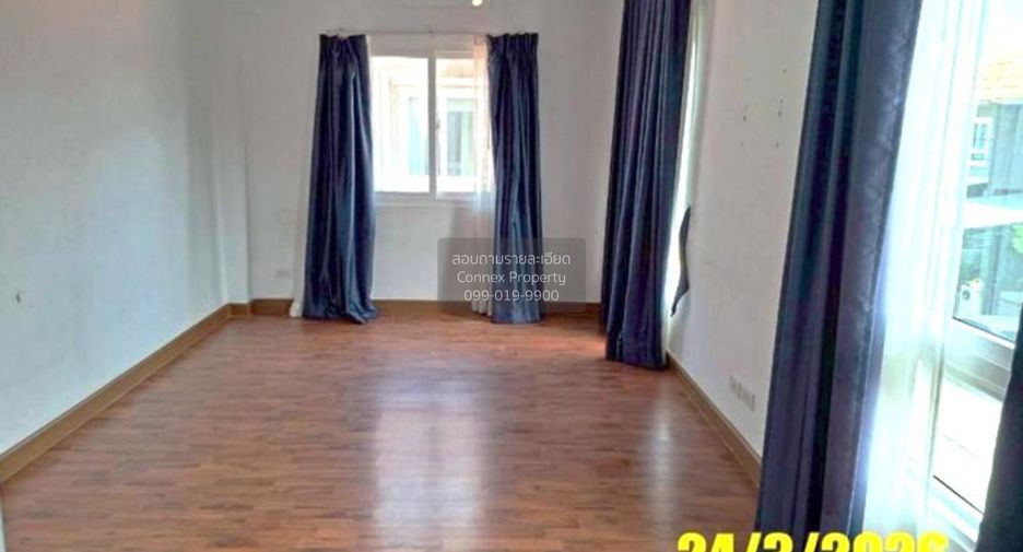 Haus zum Kauf mit 3 Zimmer in Bang Bua Thong, Nonthaburi