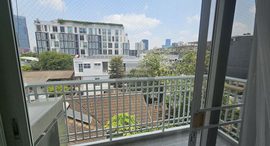 For sale 1 bed condo in Yan Nawa, Bangkok