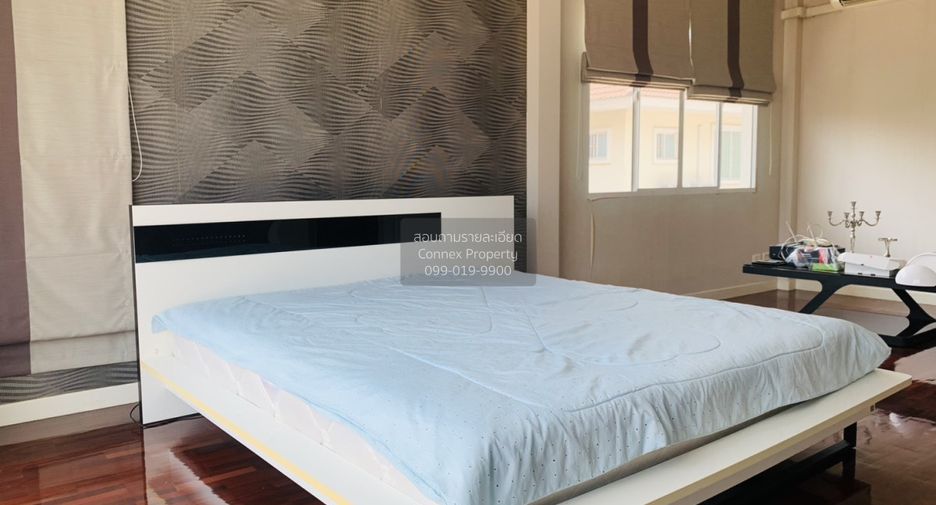 出售 5 卧室 独立屋 在 Phutthamonthon, Nakhon Pathom