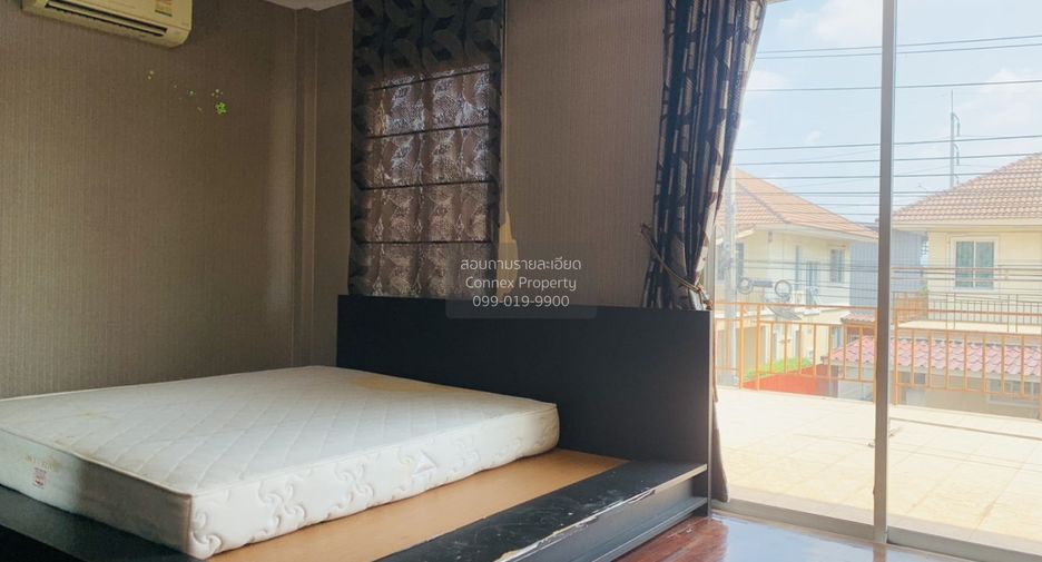 出售 5 卧室 独立屋 在 Phutthamonthon, Nakhon Pathom