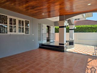 For sale 4 bedrooms house in Thawi Watthana, Bangkok
