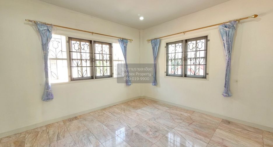 For sale 4 bedrooms house in Thawi Watthana, Bangkok
