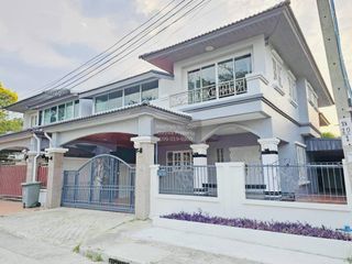 For sale 4 bedrooms house in Thawi Watthana, Bangkok