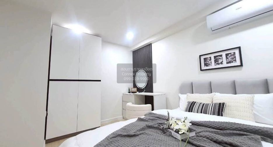 For sale 2 bedrooms condo in Phra Khanong, Bangkok