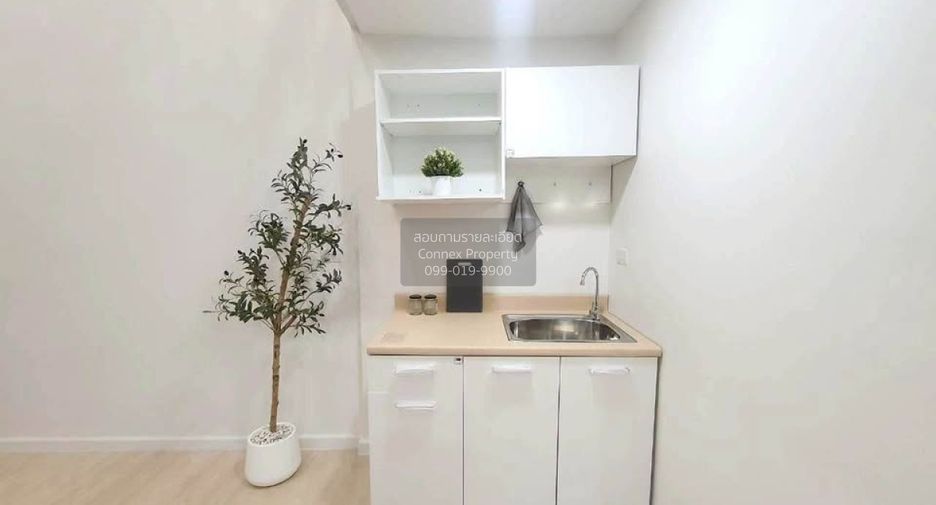 For sale 2 bedrooms condo in Phra Khanong, Bangkok