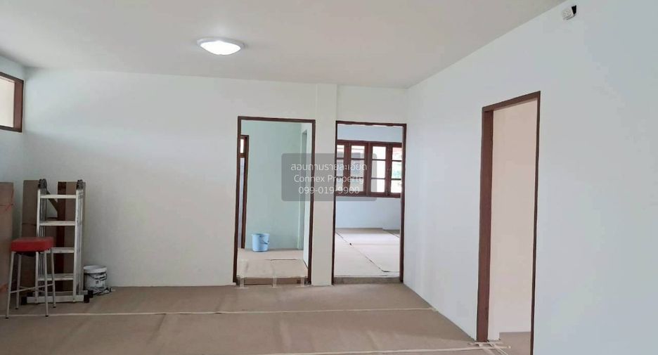 For sale 4 bedrooms house in Taling Chan, Bangkok