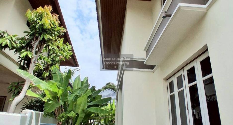 For sale 4 bedrooms house in Taling Chan, Bangkok