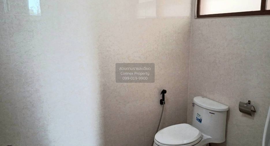 For sale 4 bedrooms house in Taling Chan, Bangkok