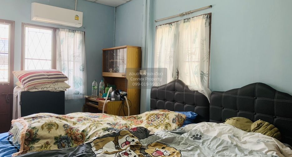 For sale 4 ベッドルーム townhouse in Nong Khaem, Bangkok