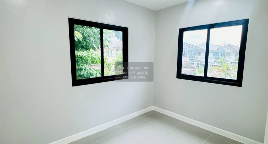 出售 4 卧室 独立屋 在 Mueang Pathum Thani, Pathum Thani