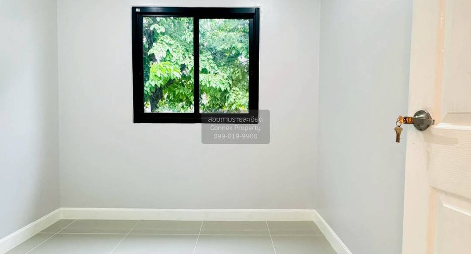 出售 4 卧室 独立屋 在 Mueang Pathum Thani, Pathum Thani