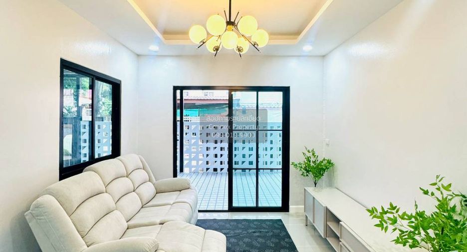 出售 4 卧室 独立屋 在 Mueang Pathum Thani, Pathum Thani