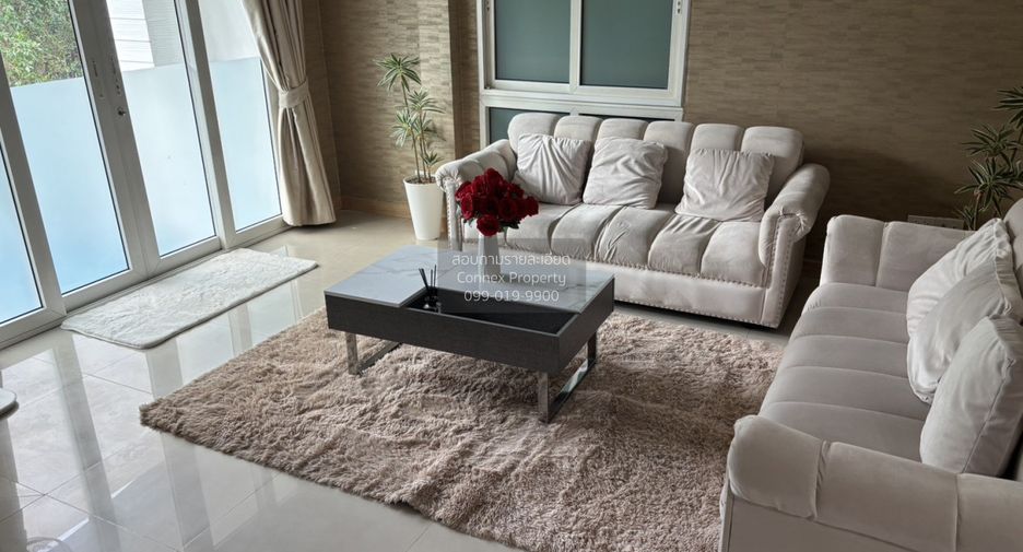Haus zum Kauf mit 4 Zimmer in Lat Phrao, Bangkok