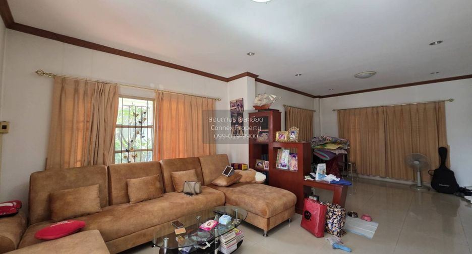 For sale 3 bedrooms house in Taling Chan, Bangkok