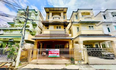 Reihenhaus zum Kauf mit 4 Zimmer in Chatuchak, Bangkok