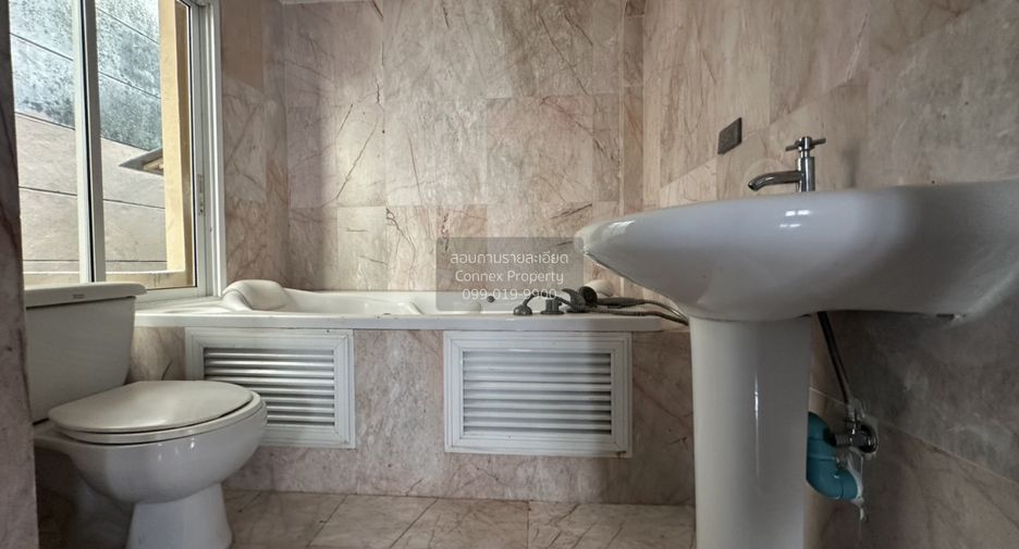 Reihenhaus zum Kauf mit 4 Zimmer in Chatuchak, Bangkok