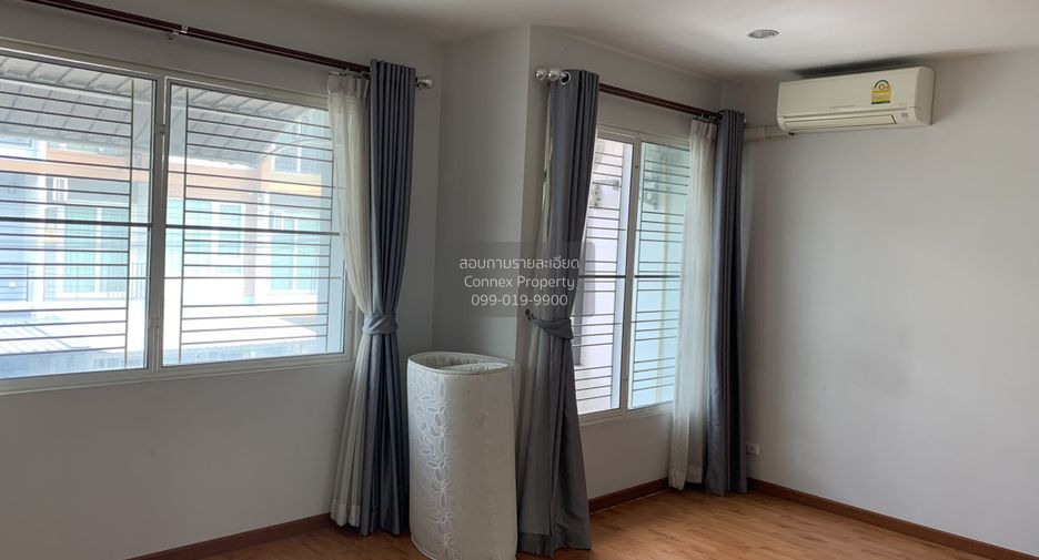 For sale 3 bedrooms townhouse in Mueang Nonthaburi, Nonthaburi