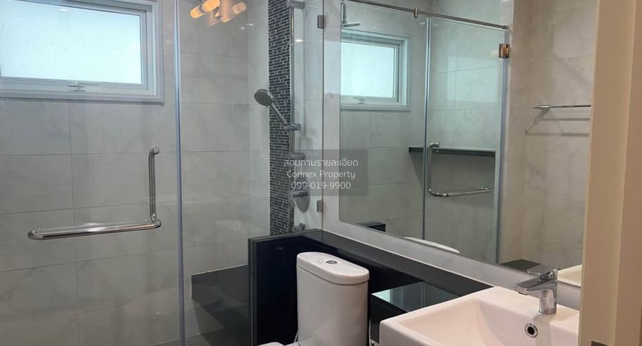 For sale 1 bed condo in Yan Nawa, Bangkok