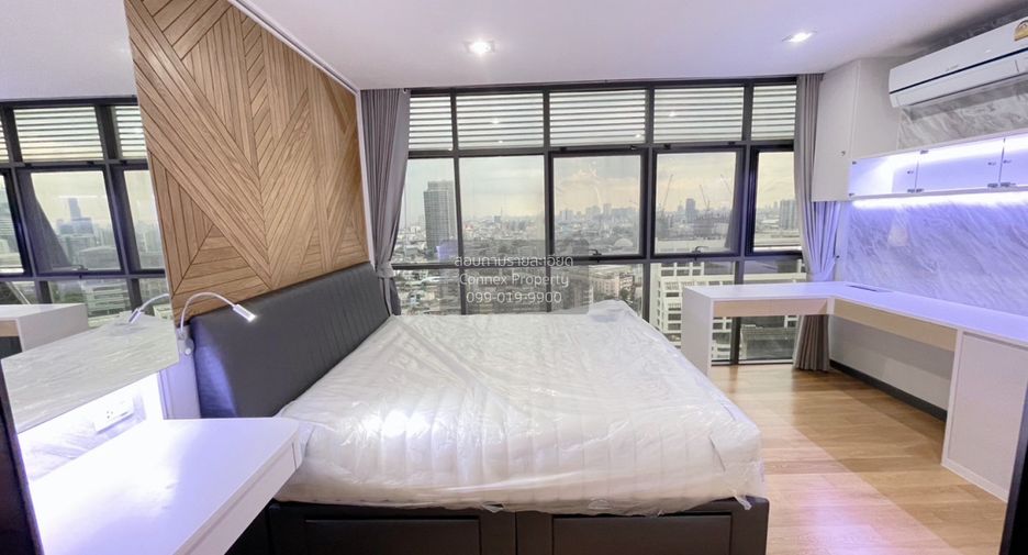 For sale 3 bedrooms condo in Bang Rak, Bangkok