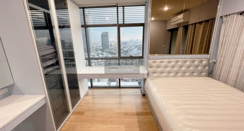 For sale 3 bedrooms condo in Bang Rak, Bangkok