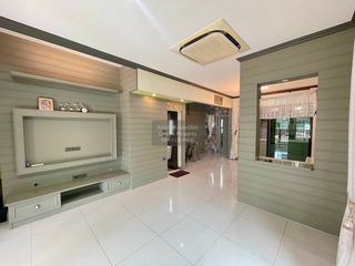 出售 3 卧室 联排别墅 在 Lat Phrao, 曼谷