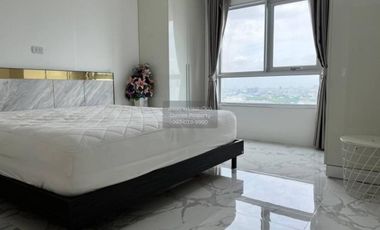For sale 2 bedrooms condo in Huai Khwang, Bangkok