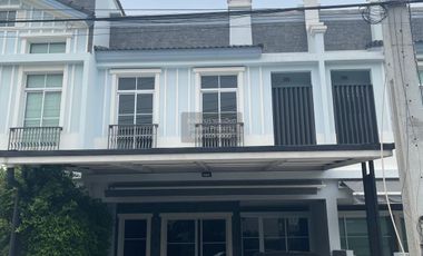 For sale 3 bedrooms townhouse in Prawet, Bangkok