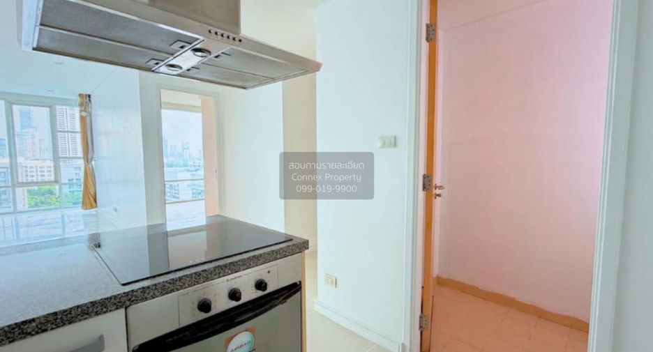For sale 2 bedrooms condo in Khlong Toei, Bangkok