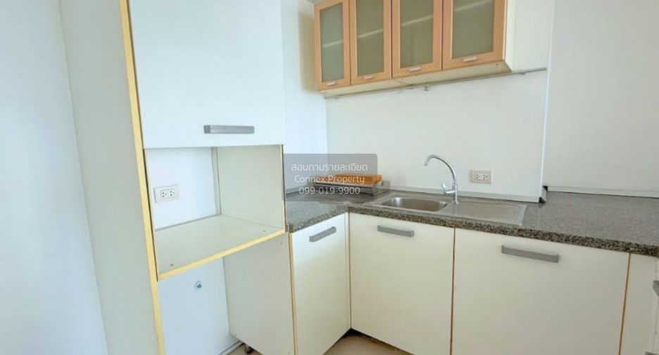 For sale 2 bedrooms condo in Khlong Toei, Bangkok