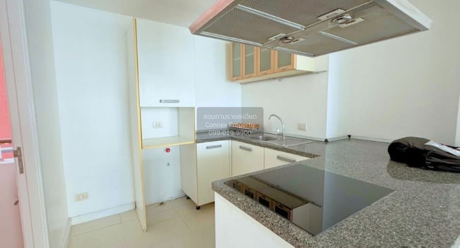 For sale 2 bedrooms condo in Khlong Toei, Bangkok