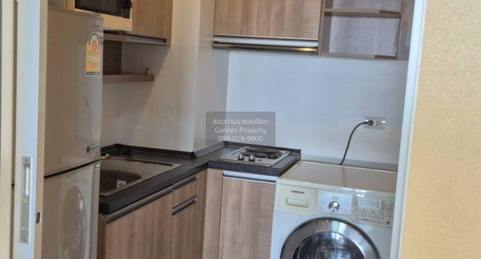 For rent 2 bedrooms condo in Thon Buri, Bangkok