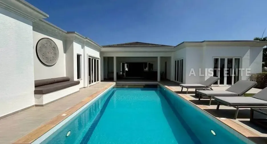 Haus zur Miete mit 4 Zimmer in Bang Lamung, Chonburi