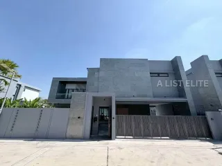 For Rent 4 Bedroom House In Bang Lamung, Chonburi