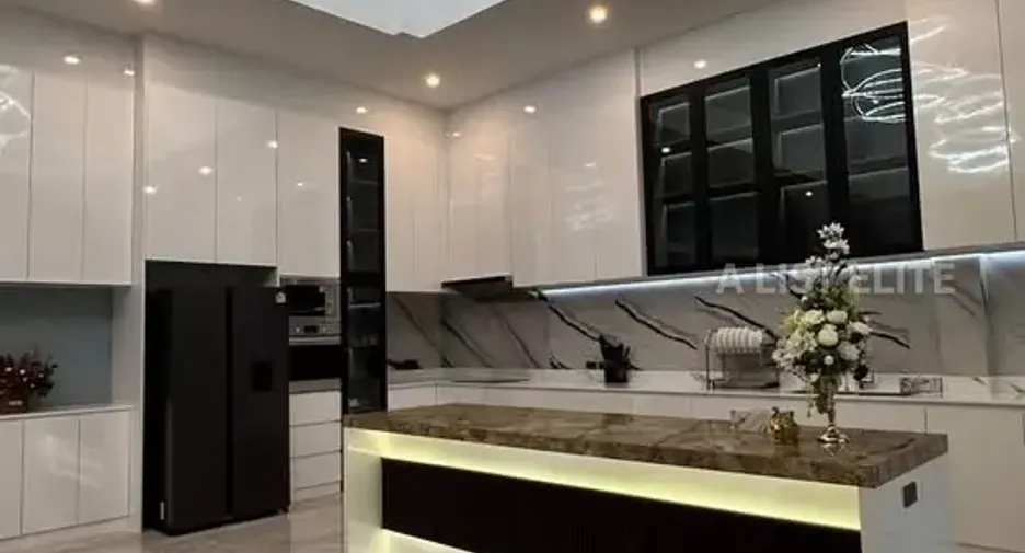 For rent 5 bedrooms house in Bang Lamung, Chonburi