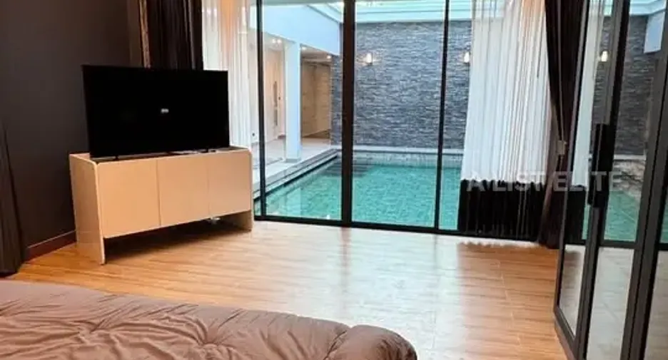 For rent 5 bedrooms house in Bang Lamung, Chonburi
