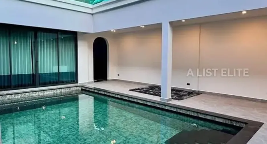 For rent 5 bedrooms house in Bang Lamung, Chonburi