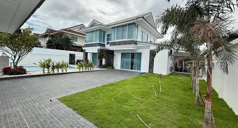 À louer 5 chambres maison à Bang Lamung, Chonburi