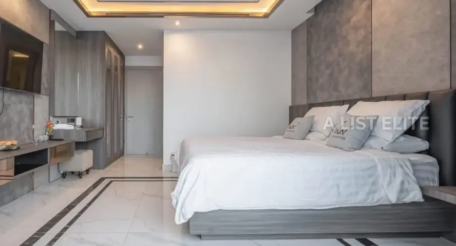 Casa en alquiler de 6 habitaciones en Bang Lamung, Chonburi