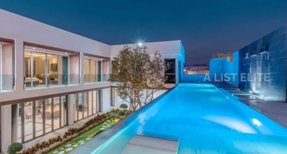 Casa en alquiler de 6 habitaciones en Bang Lamung, Chonburi