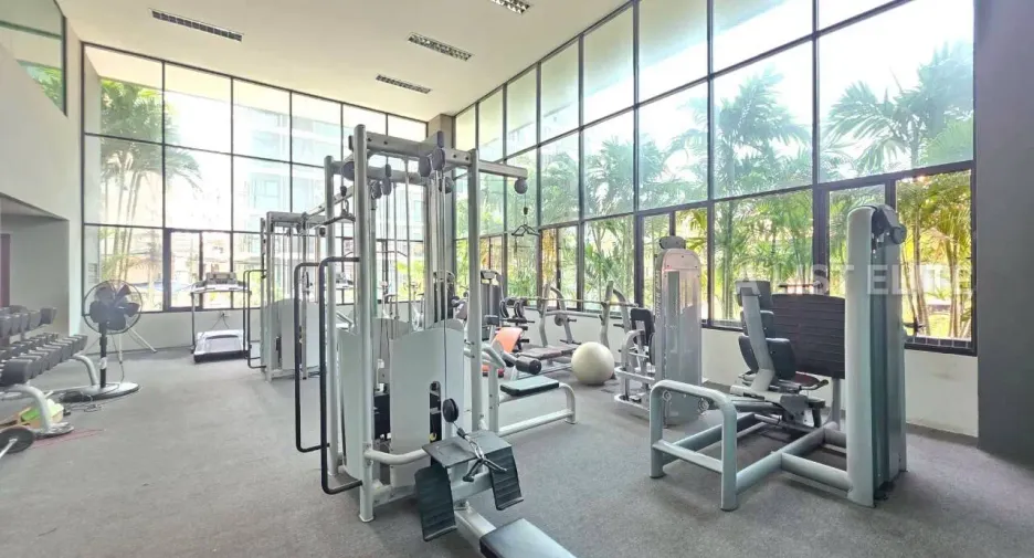 À vendre 2 chambres condo à Bang Lamung, Chonburi