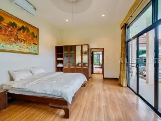 À louer 4 chambres maison à Bang Lamung, Chonburi