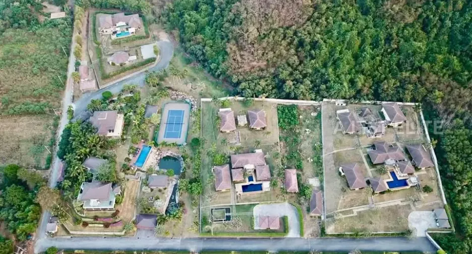 For rent 4 bedrooms house in Bang Lamung, Chonburi
